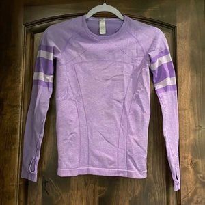Ivivva lululemon girls size 12 long sleeve top. Good condition